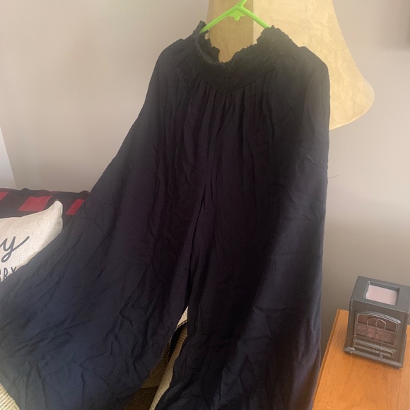 Wide legged capri pants - Picture 3 of 4